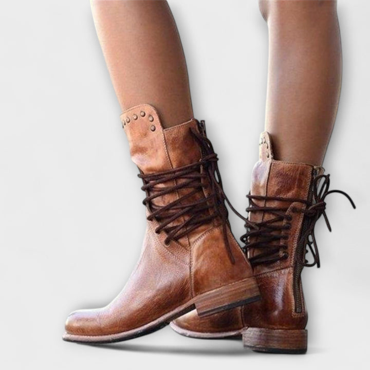 Carmen –  Boots