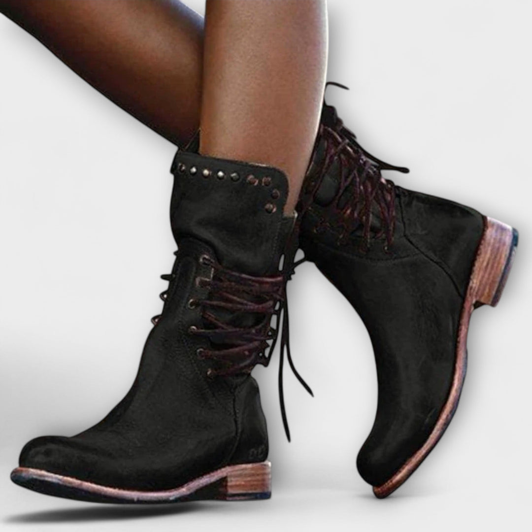 Carmen –  Boots
