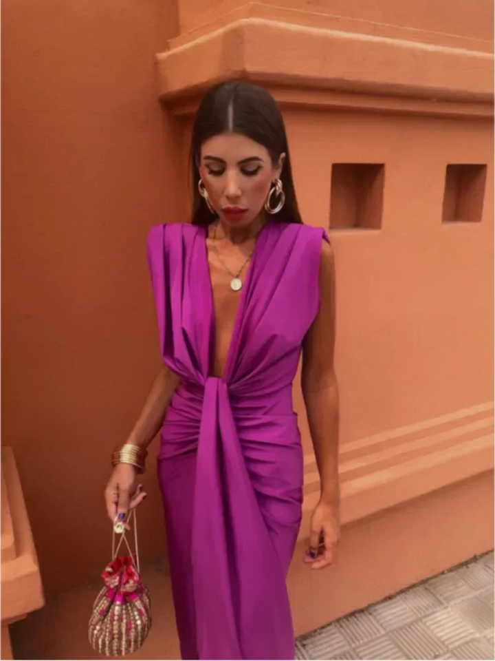 ALYSIA | Pleated Midi Dress with Elegant Flow