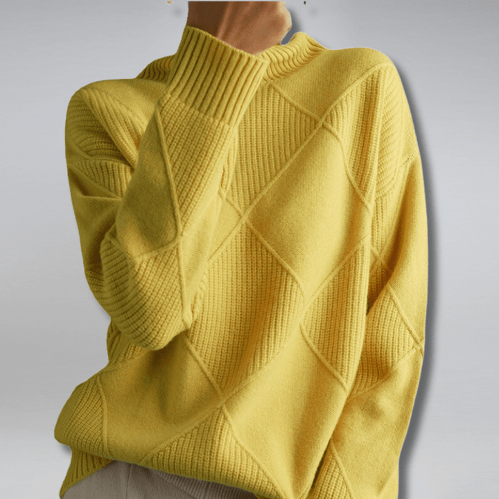 SOLENE | Luxe Soft Turtleneck