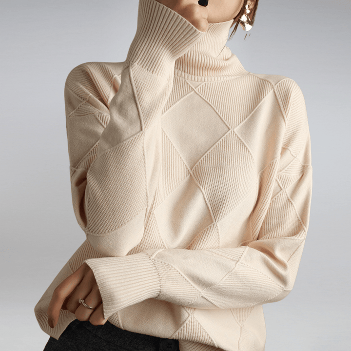 SOLENE | Luxe Soft Turtleneck