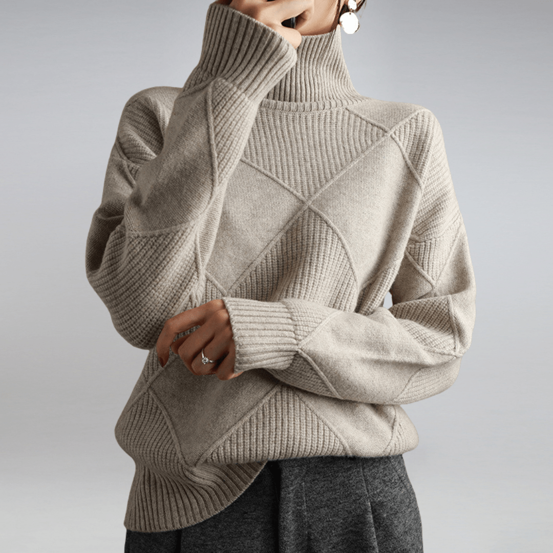 SOLENE | Luxe Soft Turtleneck