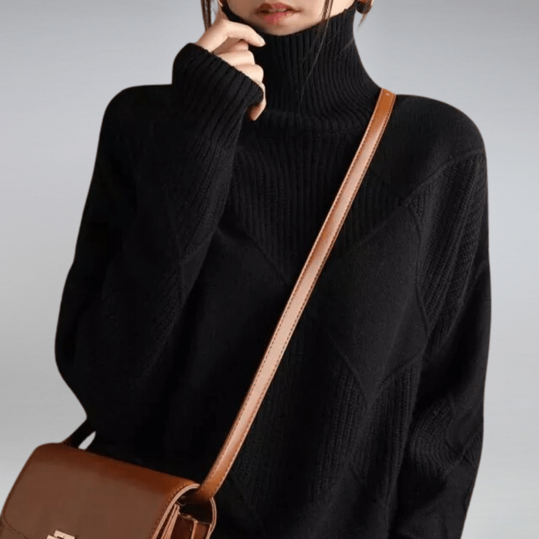 SOLENE | Luxe Soft Turtleneck