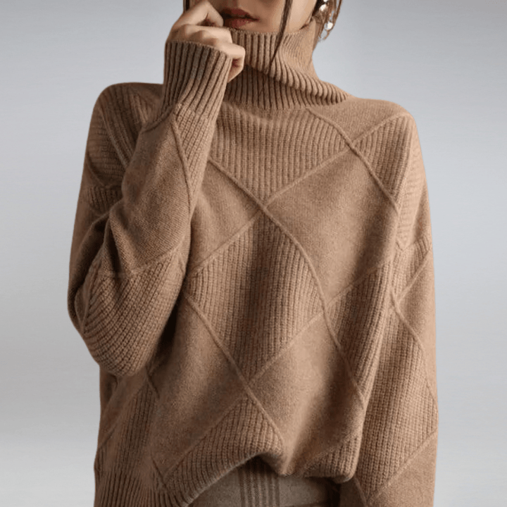 SOLENE | Luxe Soft Turtleneck